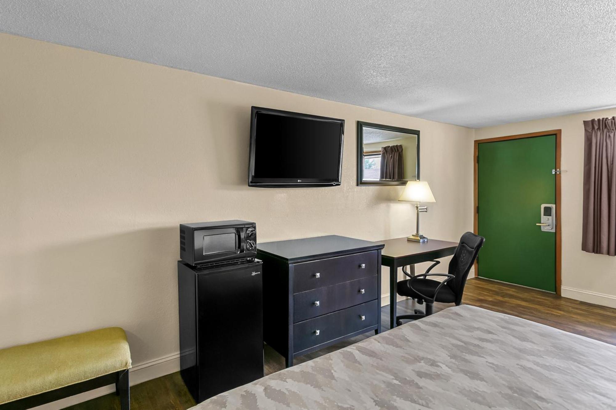 Americas Best Value Inn Мартинсбърг Екстериор снимка
